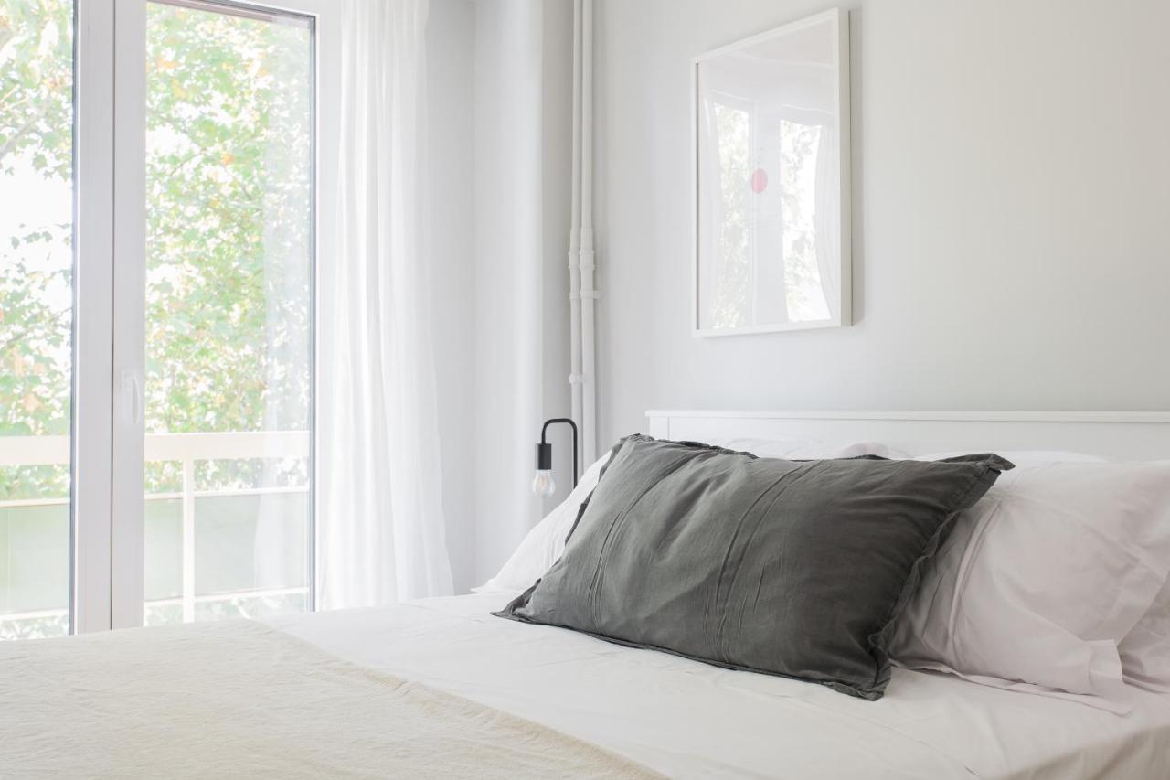 Absolute 2Br Apartment Near Emst Museum By Upstreet Atenas Exterior foto